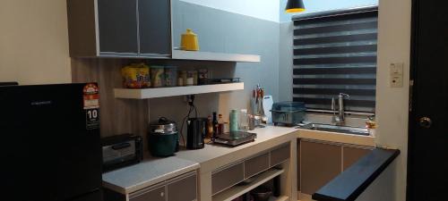 Taman Haji Zainal Apartment | Pd bayview seafront homestay