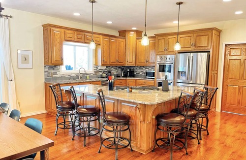 Bentonville - Fayetteville House | Peace at The Pines: Leisure on the Lake