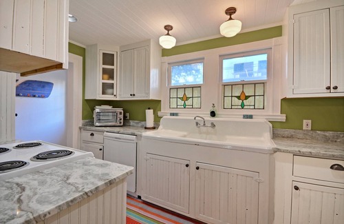 Stuart Cottage | PEACE Cottage in the heart of downtown Stuart, Fl.