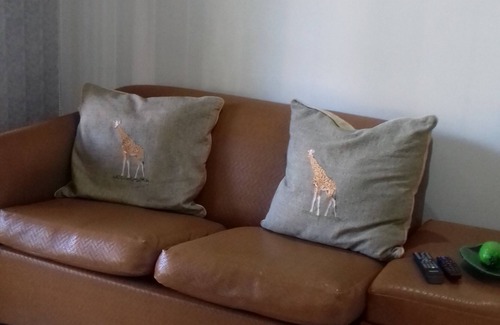 Pietermaritzburg Apartment | Peace full and pRica tell located with a lovely Garden fully furnished Apartment