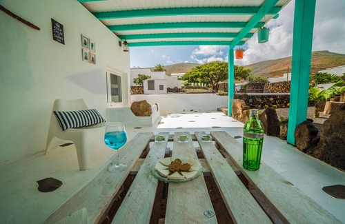 Tabayesco House | Peace in the countryside 1 km from the beach, magnificent views, bbq and free wifi