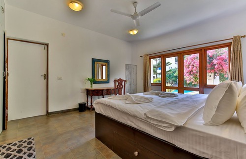 Calangute Villa | Peace & Luxury 3 Bhk Villa with Pool near Candolim Beach
