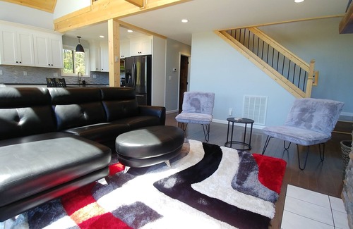 Bryson City Cabin | Peace of Heaven Majestic Views Hot Tub FirePit Near Town & Train Relax