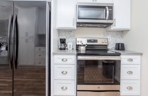 Douglasville House | Peace On Earth | Perfect Modern Home W/ Gameroom