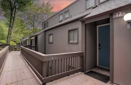Village at Camelback House | Peace, Pines & PJs – Spacious Family Home near Camelback, Sleeps 8 Comfortably
