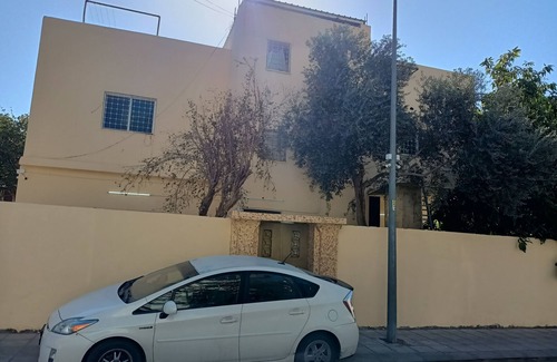 Aqaba House | Peace Roza Sharing room