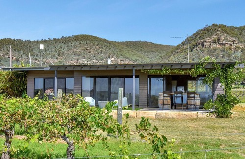 Fordwich House | Peace & Tranquillity - Realign In The Great Dividing Range at Milbrodale Estate