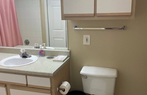 South Main Apartment | Peaceful 1 bedroom getaway!