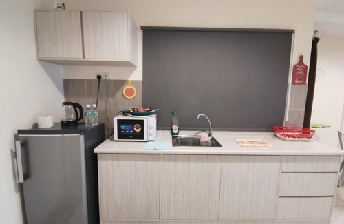 Lumut Apartment | Peaceful 1-bedroom unit at Marina Island by JoMy Homestay
