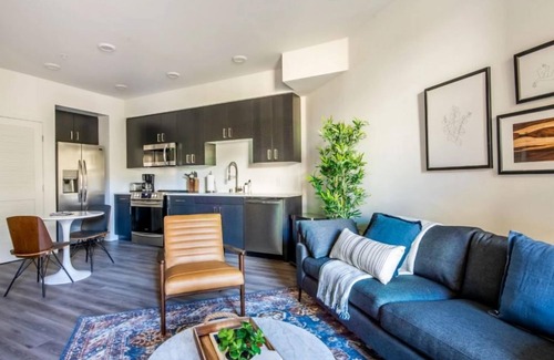 Whisman Station Condo | Peaceful 1BR Condo with Pool and Lush Landscaping