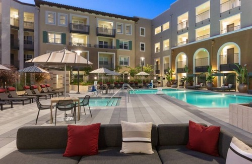 Whisman Station Condo | Peaceful 1BR Condo with Pool and Lush Landscaping