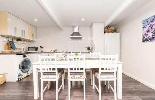 Garran House | Peaceful 1BR Home near Canberra Hospital - Hosted by CanStay