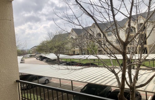Far North Dallas Apartment | Peaceful 1BR Unit With Balcony