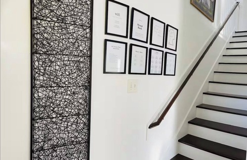 Shady Acres House | Peaceful 2/2 Guesthouse w/King Bed & 3 - 65” TVs