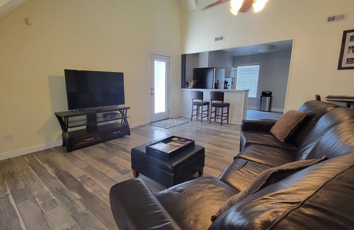 Friendsville House | Peaceful 2 BD Home w/ 360 degree Million Dollar Views