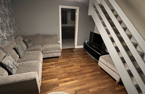 Warrington House | Peaceful 2 bed semi-detached house