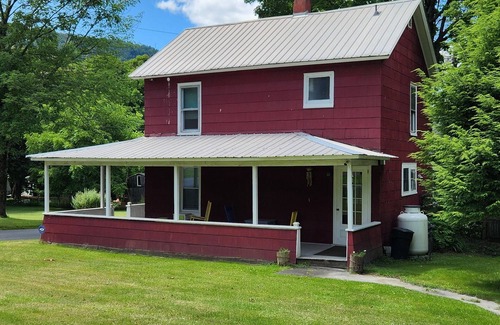 Fishs Eddy House | Peaceful 2-bedroom house with AC and WiFi in peaceful Fishs Eddy