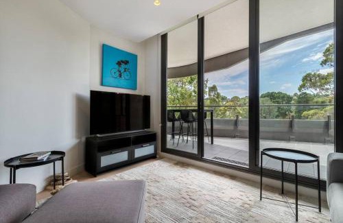 Abbotsford Apartment | Peaceful 2 bedroom unit with Free parking