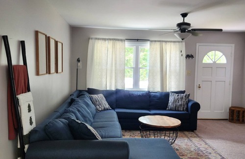 Lake Harmony House | Peaceful 2-bedroom house with AC in Lake Harmony