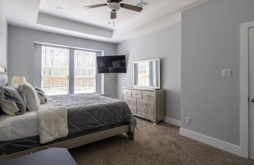 Dallas House | Peaceful 3 BD/2 Bath Family Perfect Getaway Home