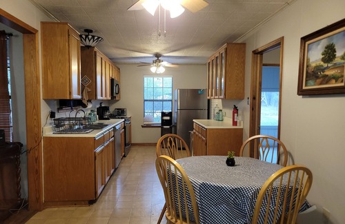 Leakey Cabin | Peaceful 3-bedroom cabin in canyon area north of Leakey