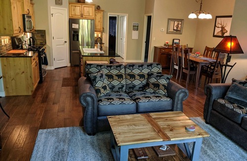 Columbia Falls House | Peaceful, 3bed/3ba Townhome - Private Hot Tub! National Forest access.