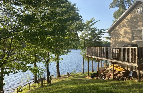 Petawawa Cottage | Peaceful 4 season cottage on the shores of the Petawawa River