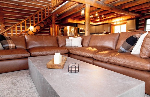 Stevensville Cabin | Peaceful and Charming Montana Lodge, in the heart of the Bitterroot Valley