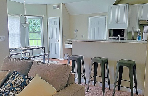 Southwestern House | Peaceful and Charming Home in the Heart of ATL