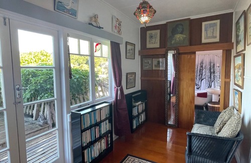 Surfdale House | Peaceful and close to everything that matters in this centrally located home.