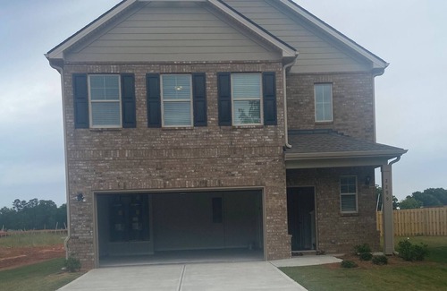 Lovejoy House | Peaceful and cozy master suite with private bathroom and walk in closet