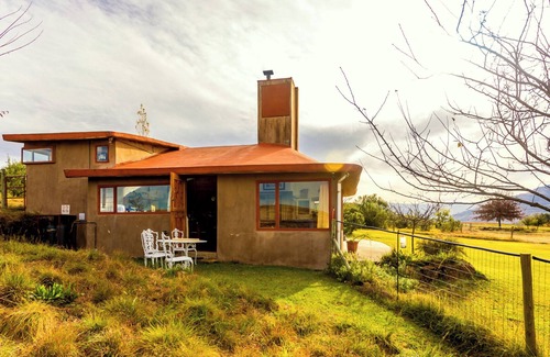 Kwa Sani Cottage | Peaceful and Private country cottage with expansive berg views