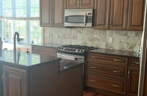 Ithaca House | Peaceful and quiet townhome near all amenities in Ithaca N.Y.