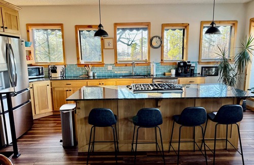 Sylvan Shores House | Peaceful and Serene