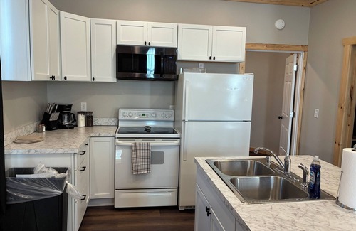 McConnelsville Apartment | Peaceful apartment with AC in charming McConnelsville