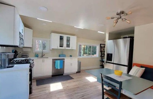 Rollingbay House | Peaceful Bainbridge Cabin