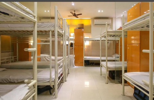 Fort Bed & Breakfast | Peaceful bed & breakfast with AC in vibrant Mumbai