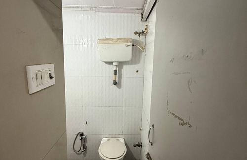 Fort Bed & Breakfast | Peaceful bed & breakfast with AC in vibrant Mumbai