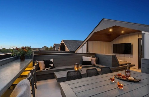 Bywater Condo | Peaceful Bywater Home | Heated Pool | Quiet Stay
