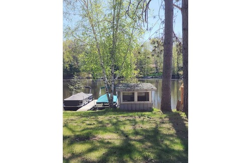 Holcombe Cabin | Peaceful Cabin on Lake Holcombe - Sleeps 4-6 Quiet no wake. Private fishing dock
