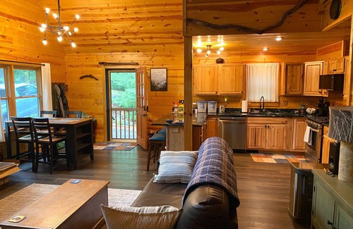 Murphy Cabin | Peaceful cabin retreat in Murphy, NC