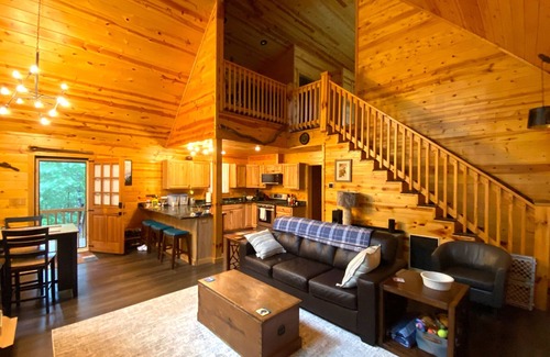 Murphy Cabin | Peaceful cabin retreat in Murphy, NC