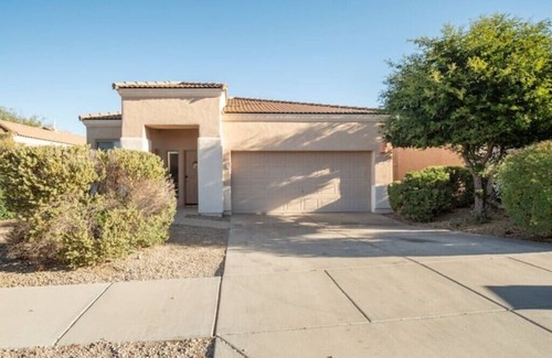 Vail House | Peaceful casita near wineries, national parks, and more. Family & pet-friendly!
