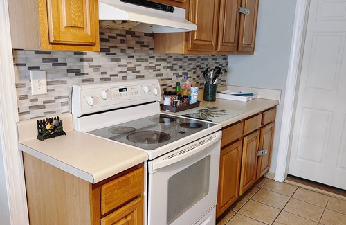Brunswick Apartment | Peaceful, Centrally Located Apartment - 5 min from St Simon Island