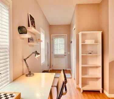 North Glenmore Apartment | Peaceful, charming and cosy independent and private suite with kitchen and bathroom in desired north Glenmore - perfect for any stay