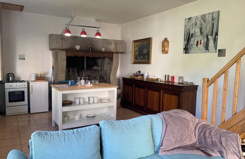 Sourdeval Cottage | Peaceful, charming gîte in Normandy - pets welcome.