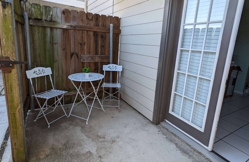 Bonnabel Place Condo | Peaceful condo with private entrance, 10 min from French Quarter