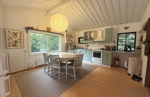 Laholm Municipality Ski Chalet | Peaceful cottage at the edge of the forest – near Laholm |SE02119