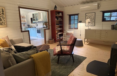 Laholm Municipality Ski Chalet | Peaceful cottage at the edge of the forest – near Laholm |SE02119