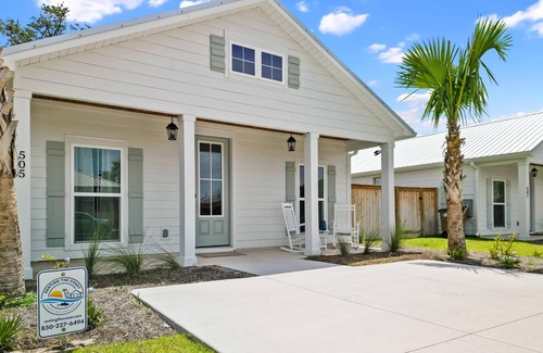 Port St. Joe Cottage | Peaceful Cottage | Private Pool | Near Marina and Bay | Boat Parking